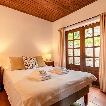 Quinta De Santo Antonio 컨트리하우스 *